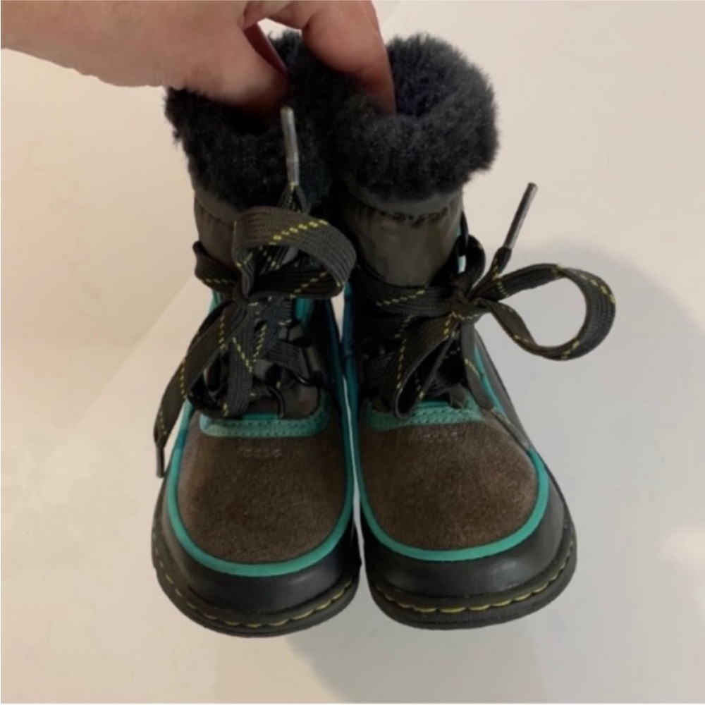 Sorel Tivoli Ill Boots - Picture 7 of 10